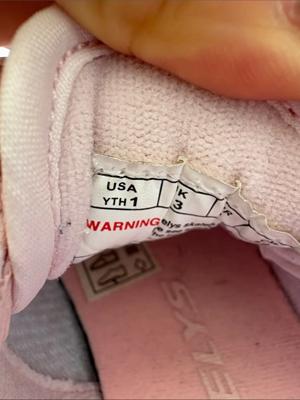 Heelys Kids size1 Blush Pink Lace-Up Sneakers